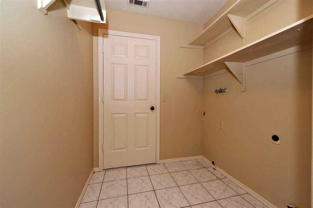 1643 W 1470 N - Photo 6 of 13