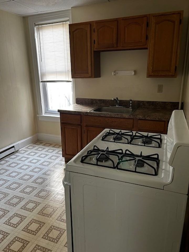 617 N. 9TH STREET-W - Photo 4 of 18