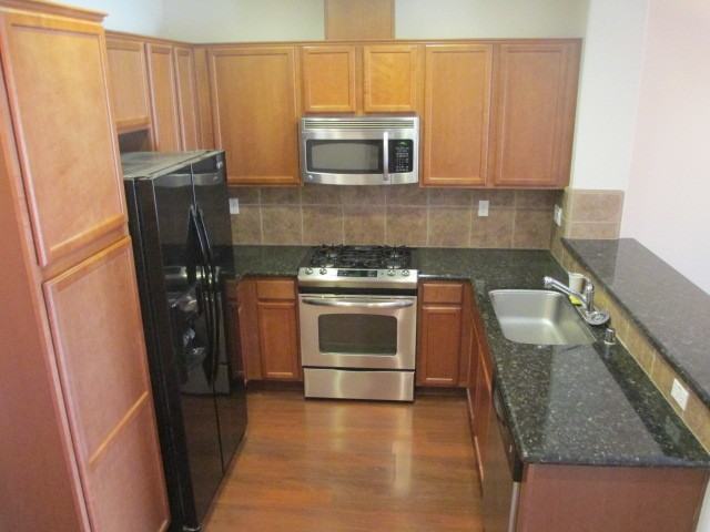 466 Rock Ave - Photo 2 of 8