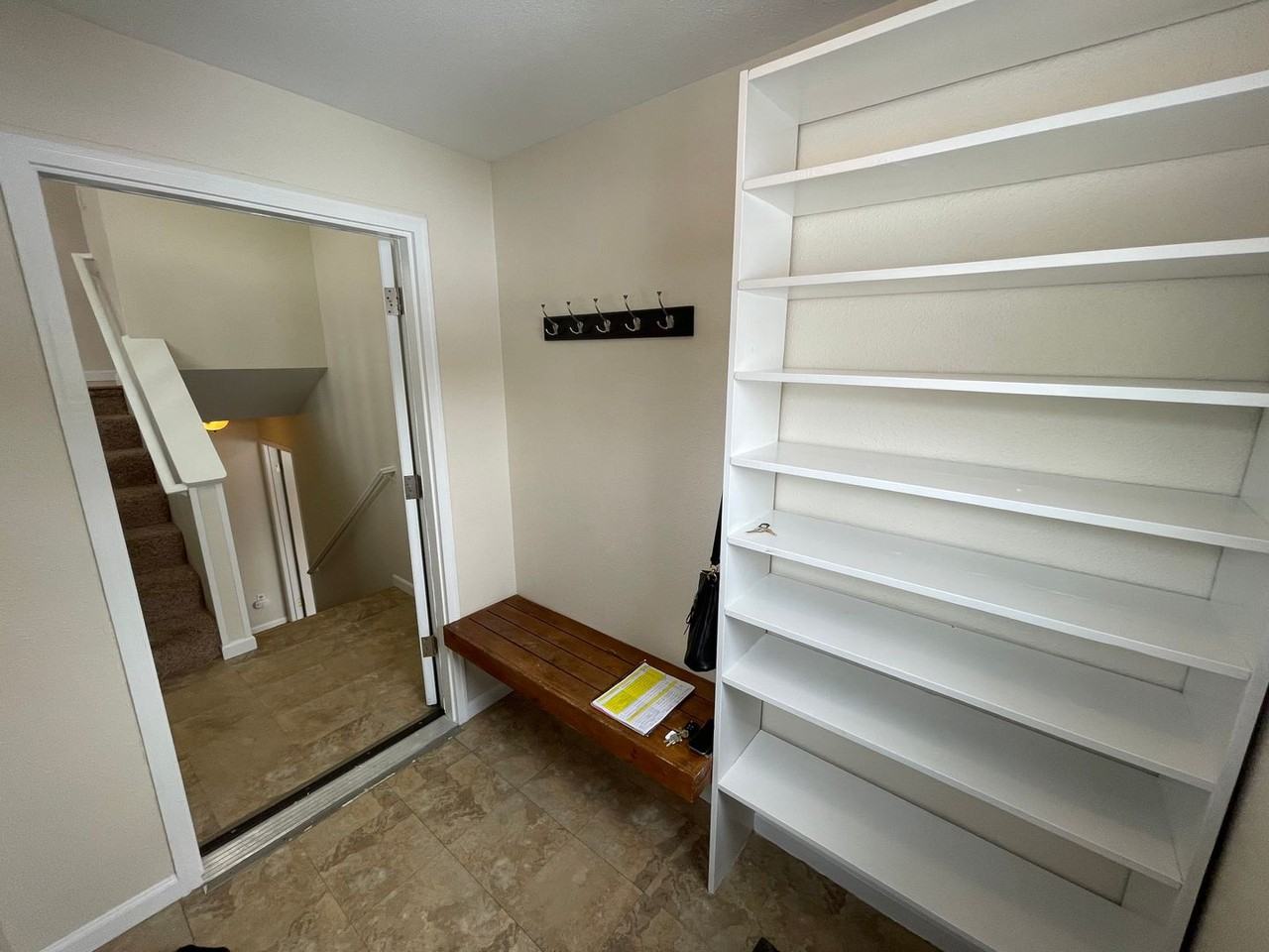 3221 Spalding Cir - Photo 3 of 24