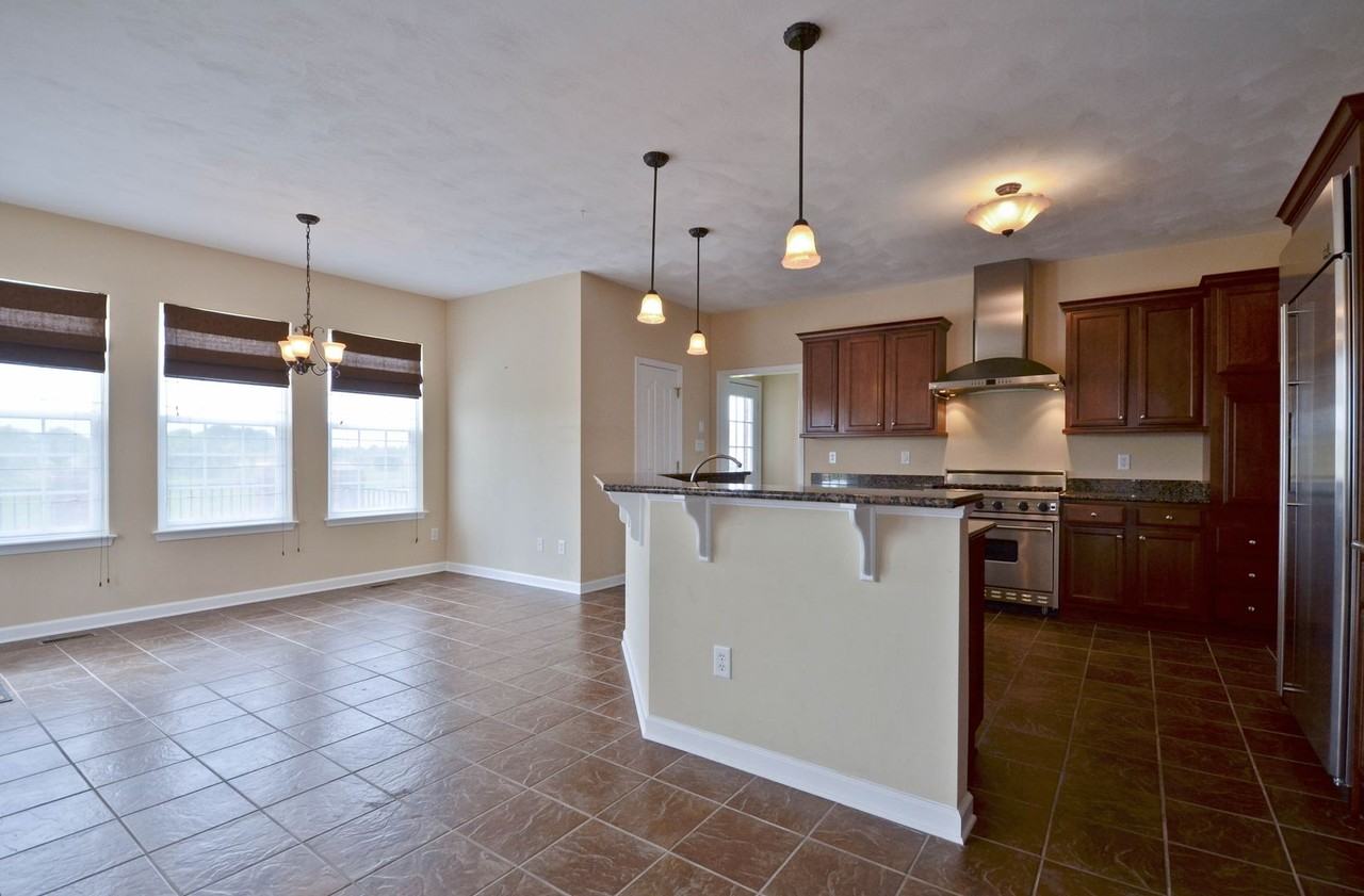 2705 Rex Ln - Photo 6 of 33