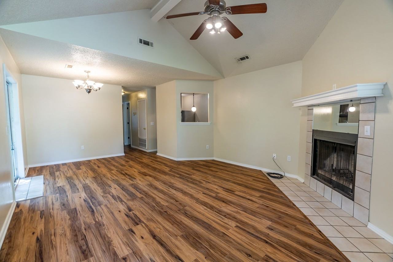 559 S Ray Ave - Photo 3 of 16