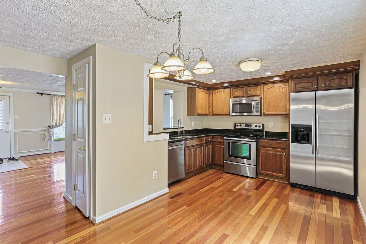 654 Willowby Run - Photo 3 of 20