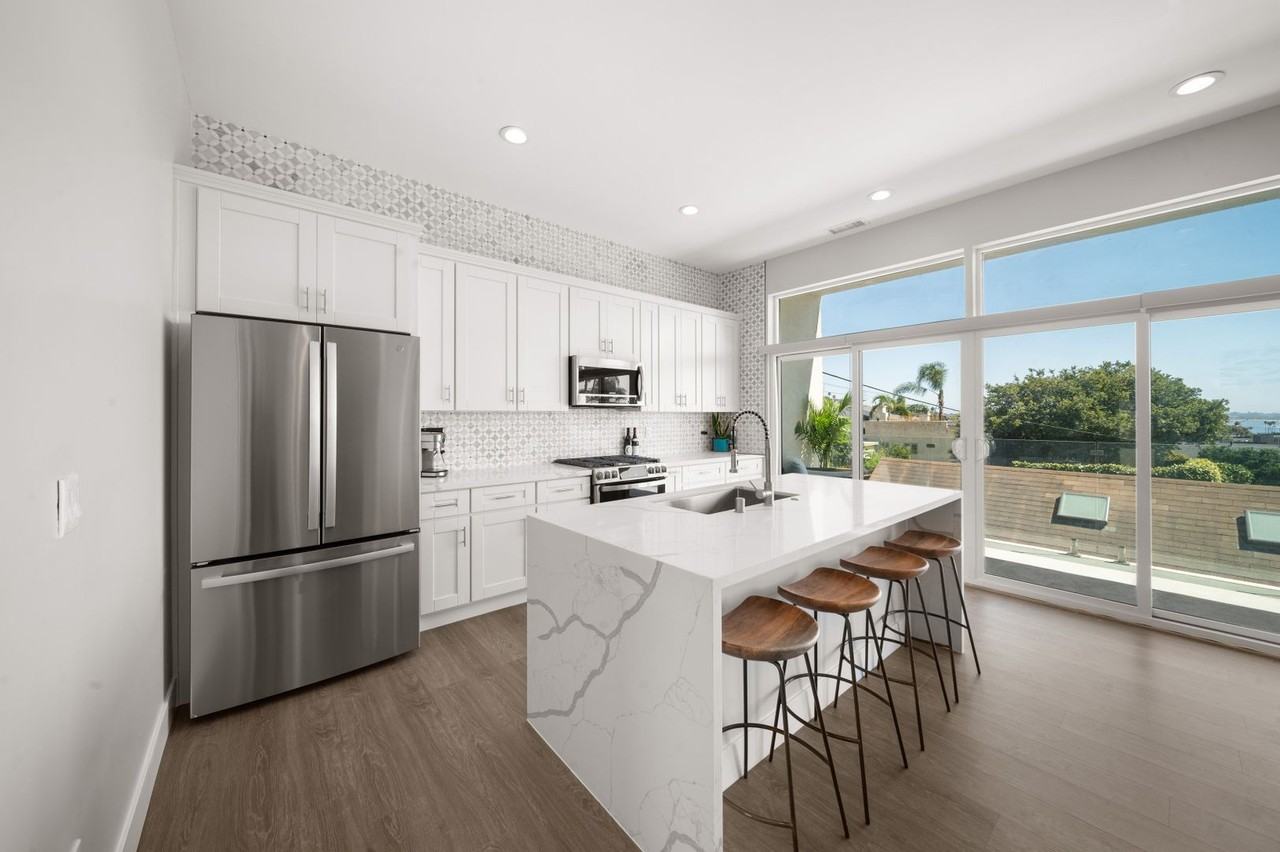 3551 Ethan Allen Avenue - Photo 7 of 26