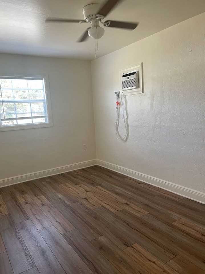 3117 Saint Charles St - Photo 5 of 10