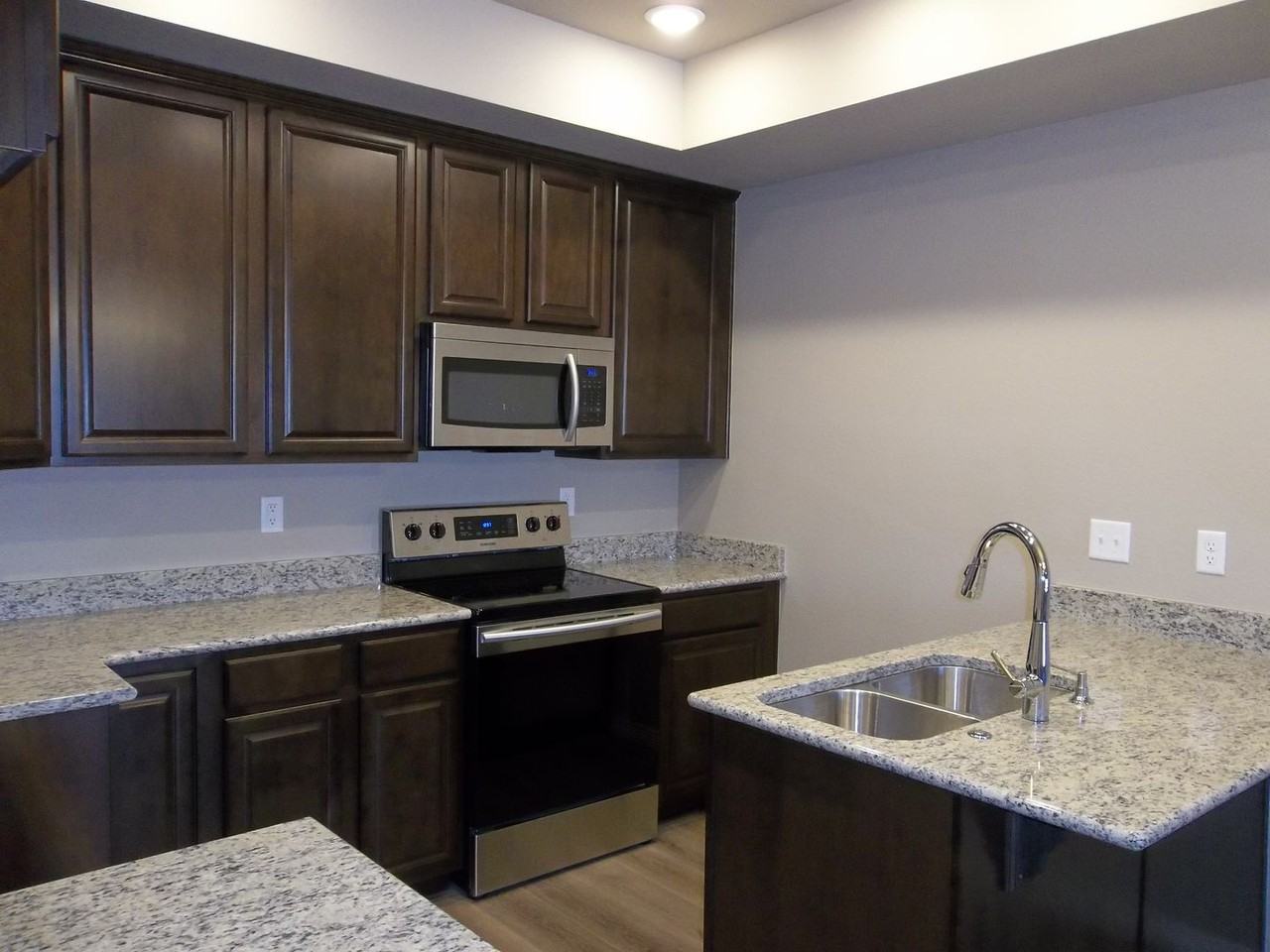 115 S 8th St - Photo 3 of 11