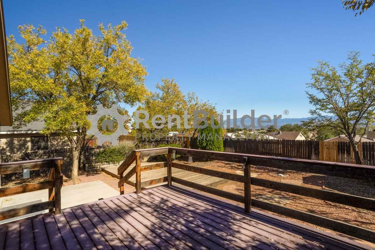 708 Shire St Sw - Photo 2 of 24