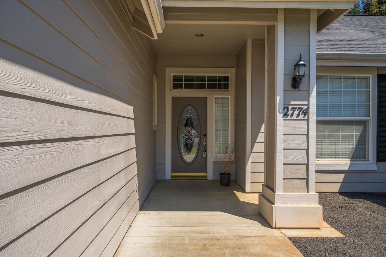 2774 Western Oak Dr - Photo 3 of 42