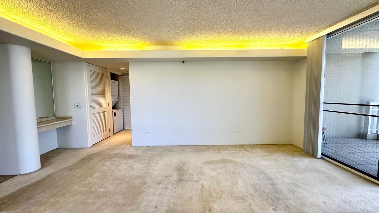 2047 Nuuanu Ave #1203 - Photo 5 of 19