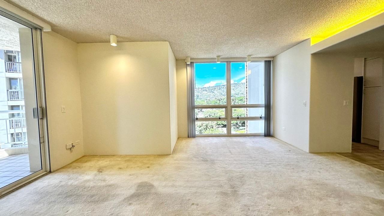 2047 Nuuanu Ave #1203 - Photo 6 of 19