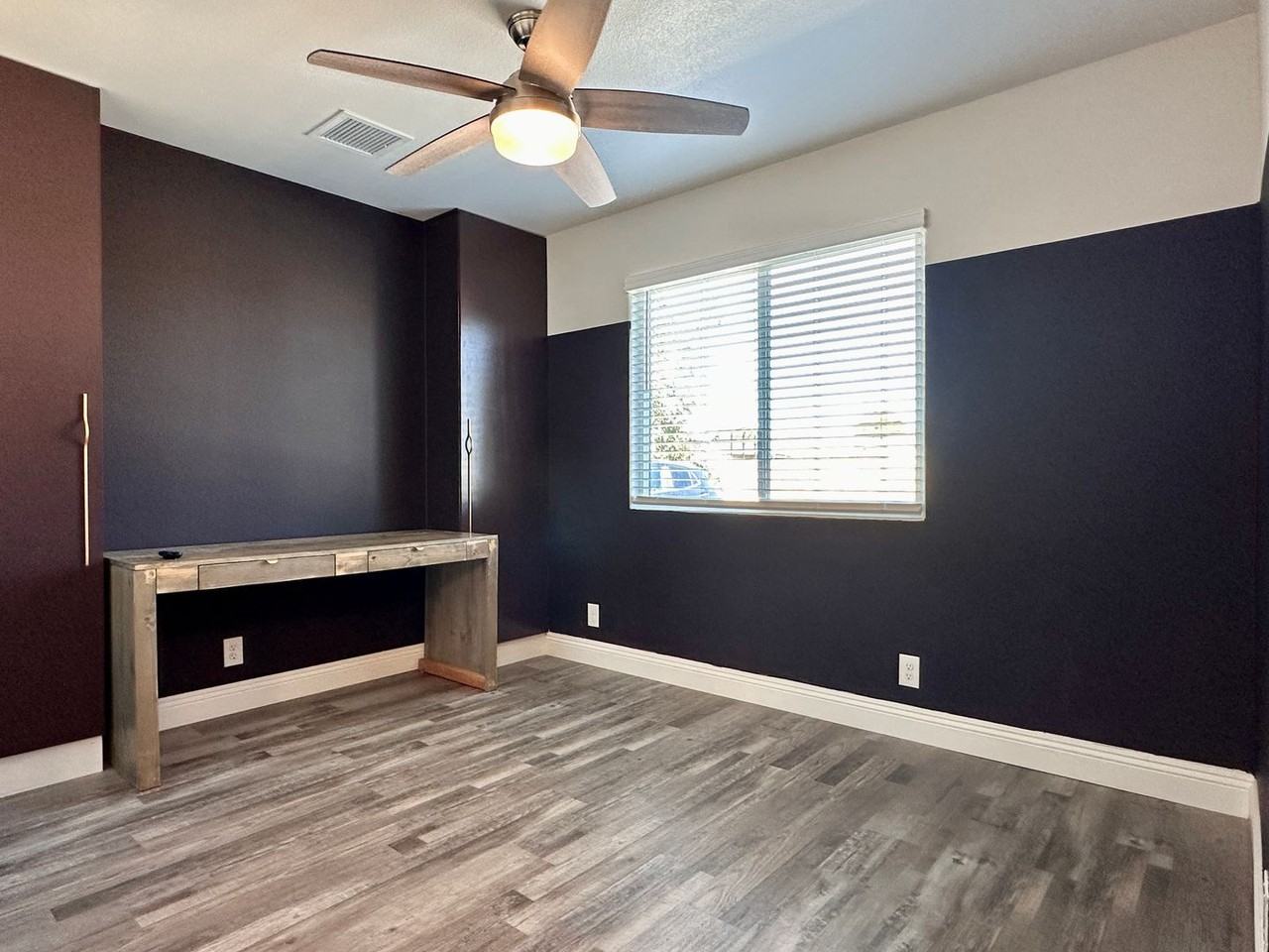513 W Joyner Ave - Photo 4 of 30