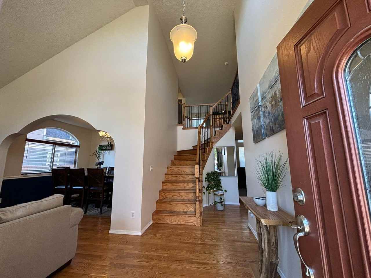 8950 Rochester Dr - Photo 3 of 33