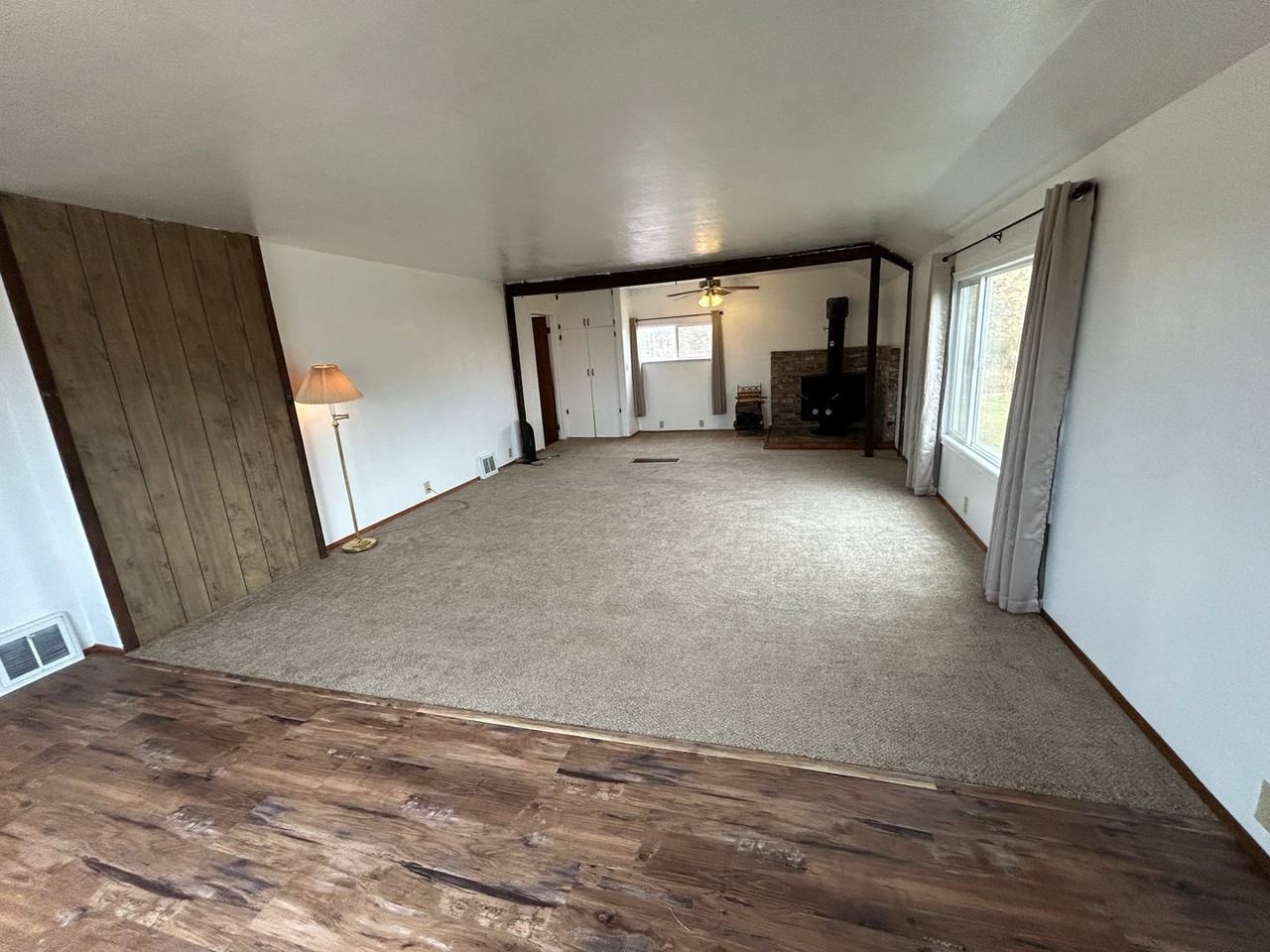 13504 W Taylor Rd - Photo 2 of 17