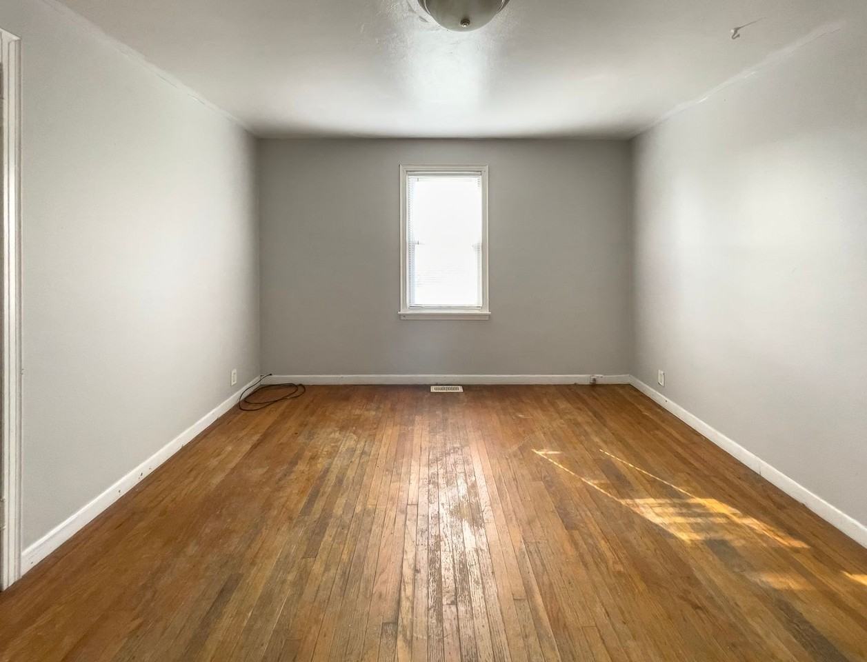 10823 W State Road 32 - Photo 3 of 12