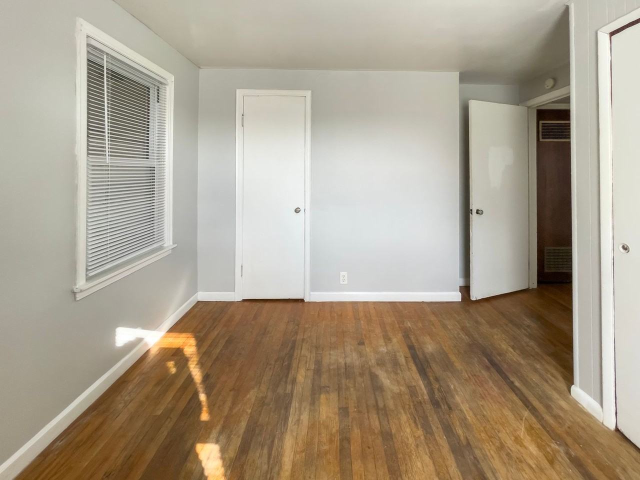 10823 W State Road 32 - Photo 7 of 12