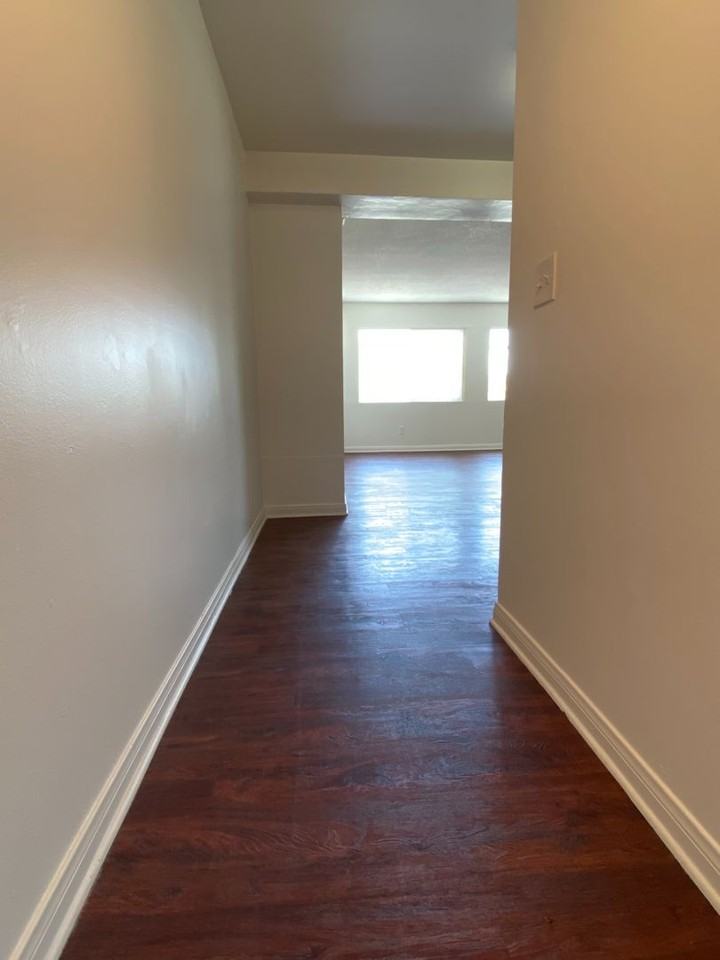 Pinnacle Amapola LLC - Photo 2 of 38