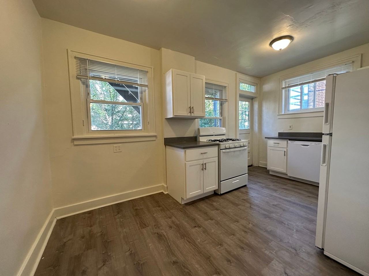 235 Halket Place - Photo 2 of 9