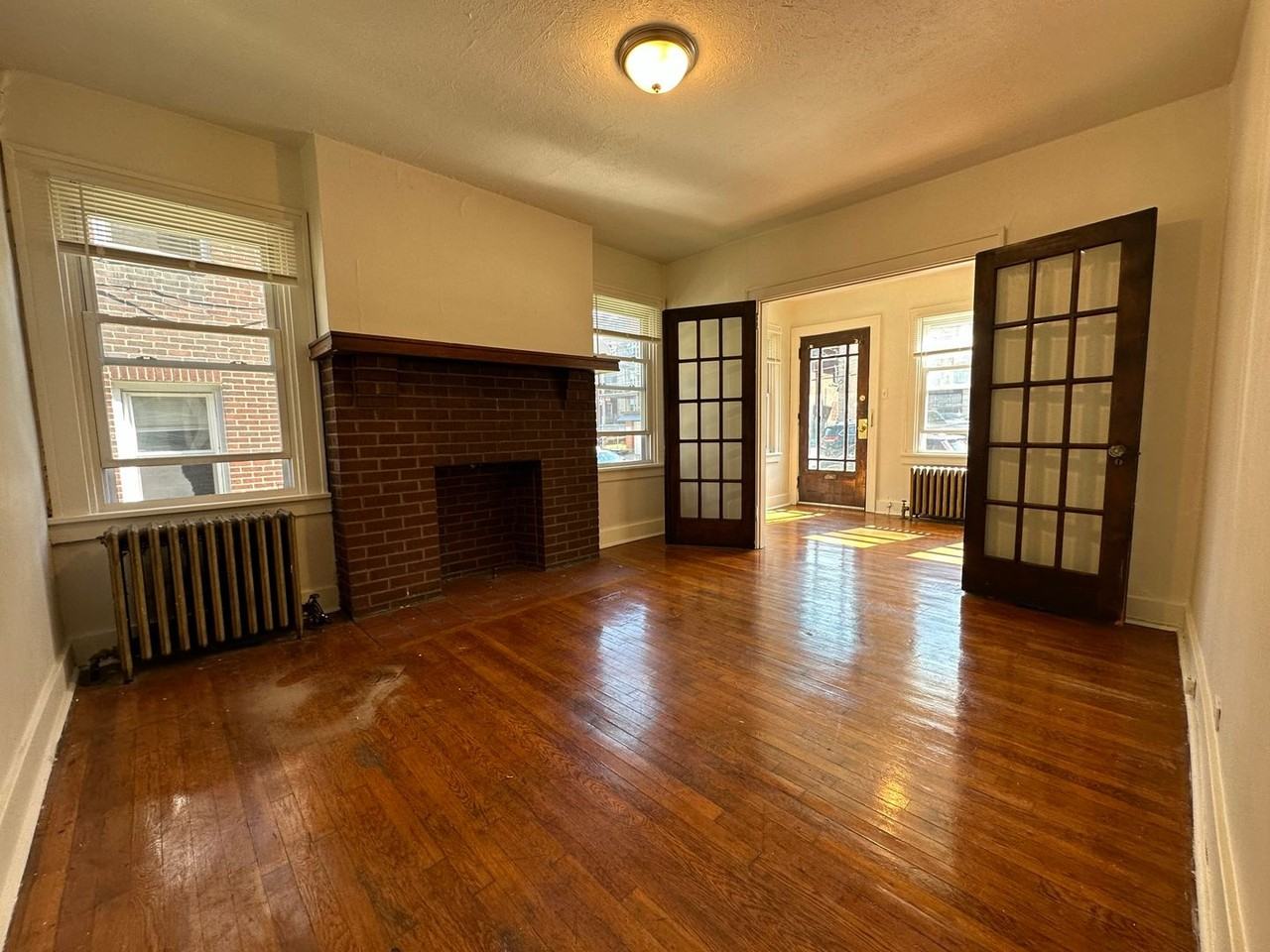 235 Halket Place - Photo 3 of 9