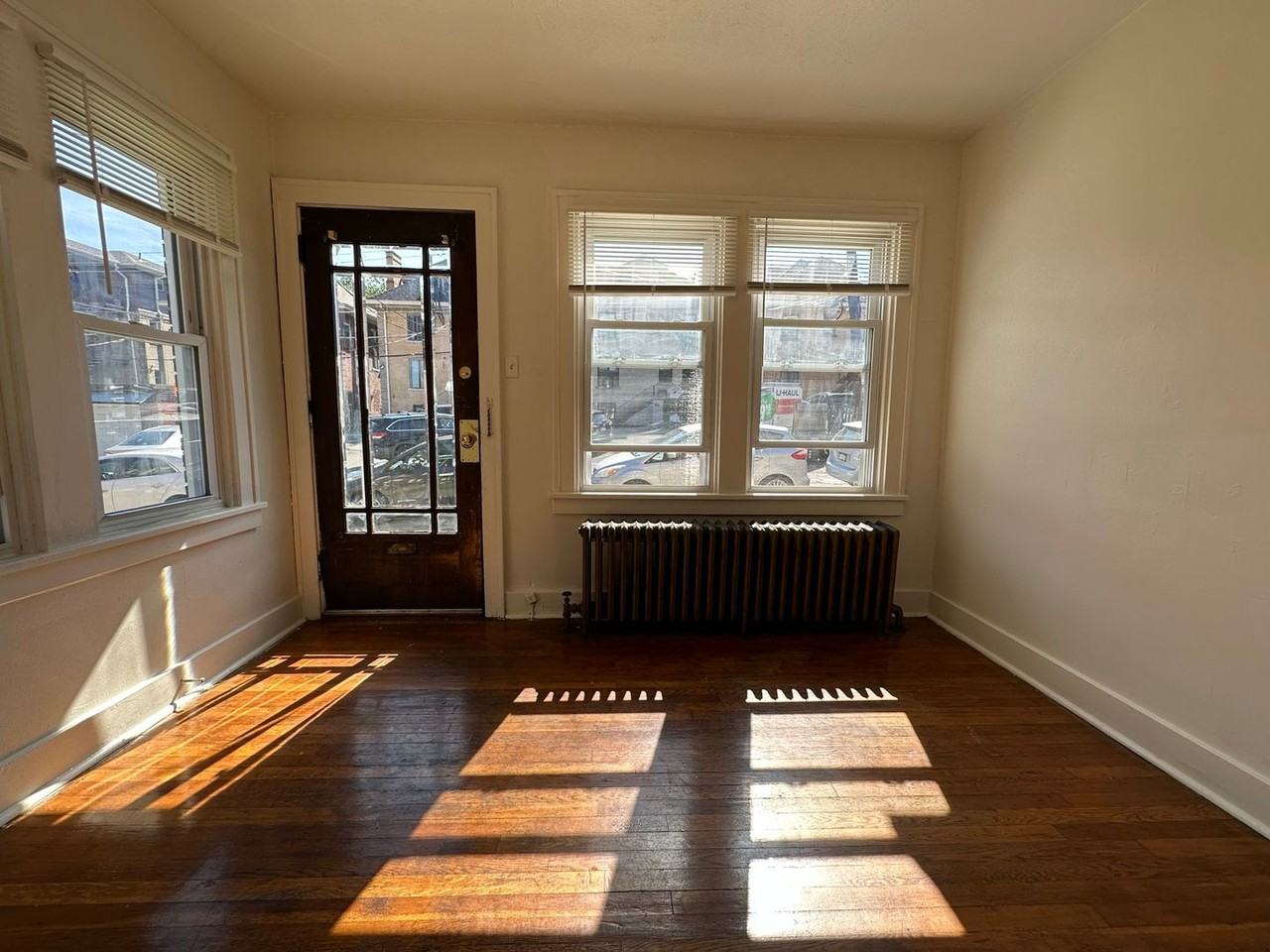 235 Halket Place - Photo 4 of 9