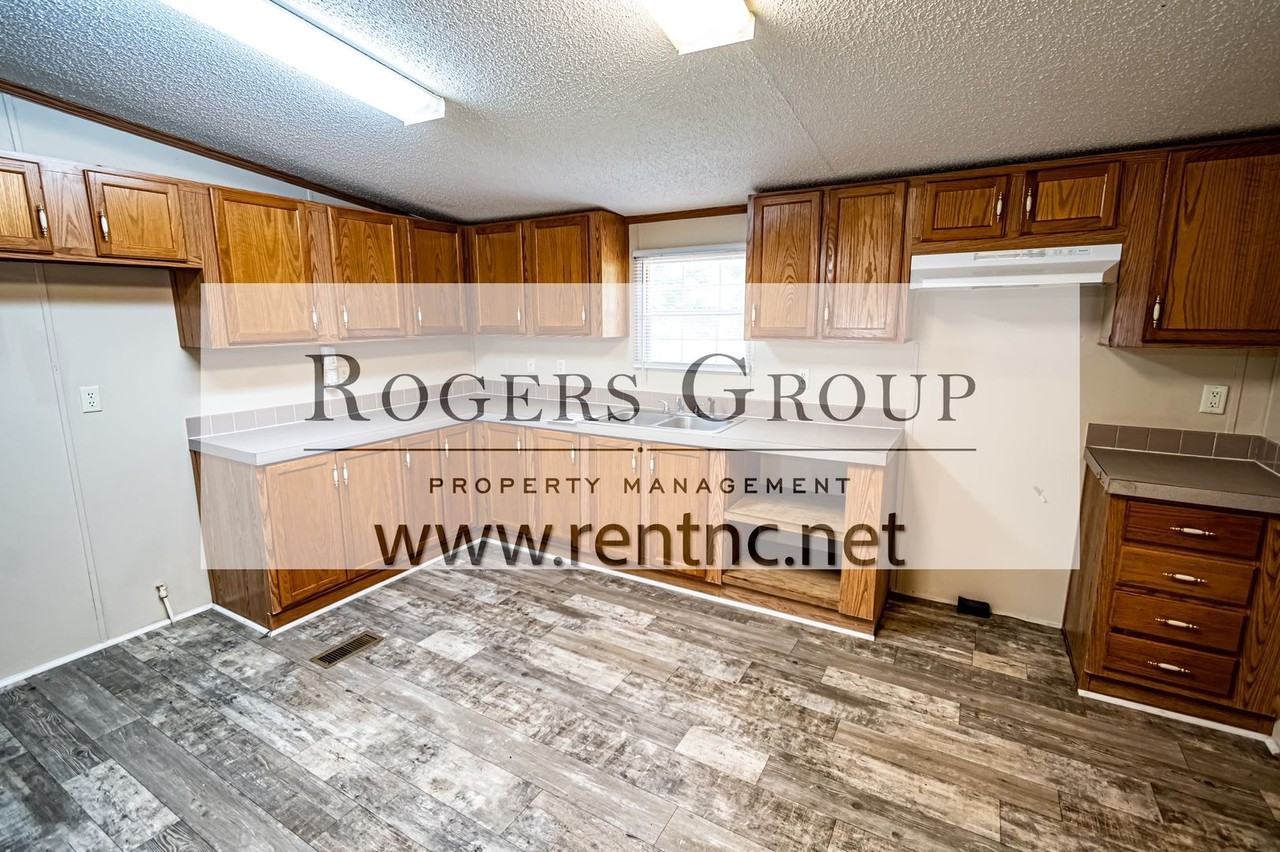 128 Twilight Ln - Photo 2 of 9