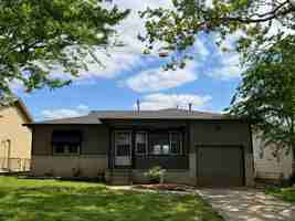 featured image of 6530 E 8th St