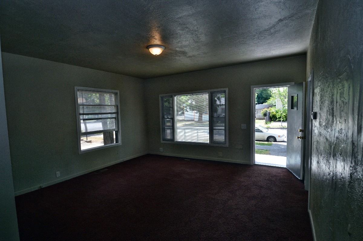 518 W 6th St - Photo 4 of 24