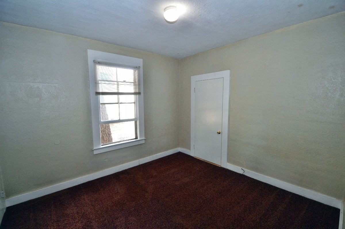 518 W 6th St - Photo 7 of 24