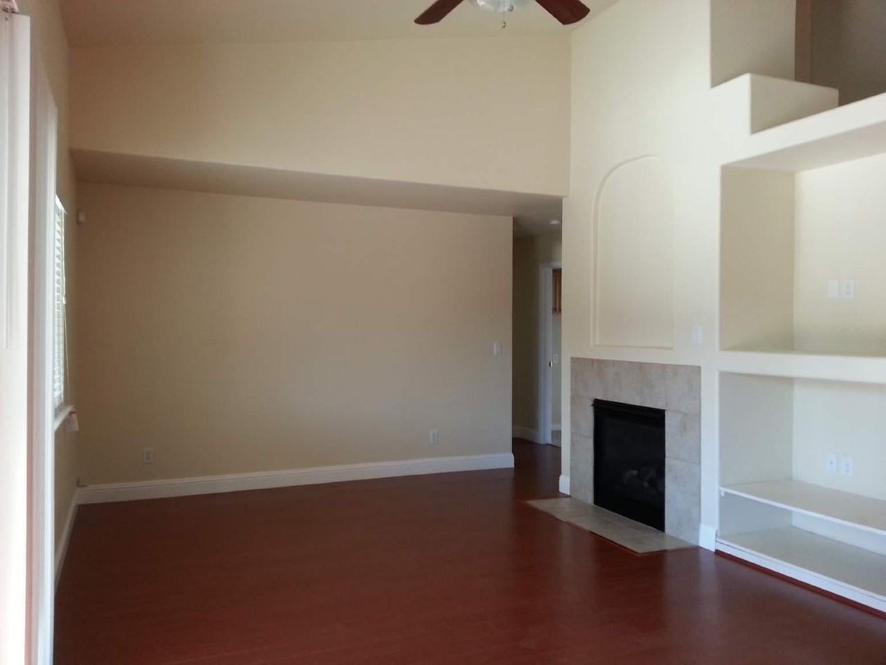 9825 Lucca Way - Photo 3 of 9