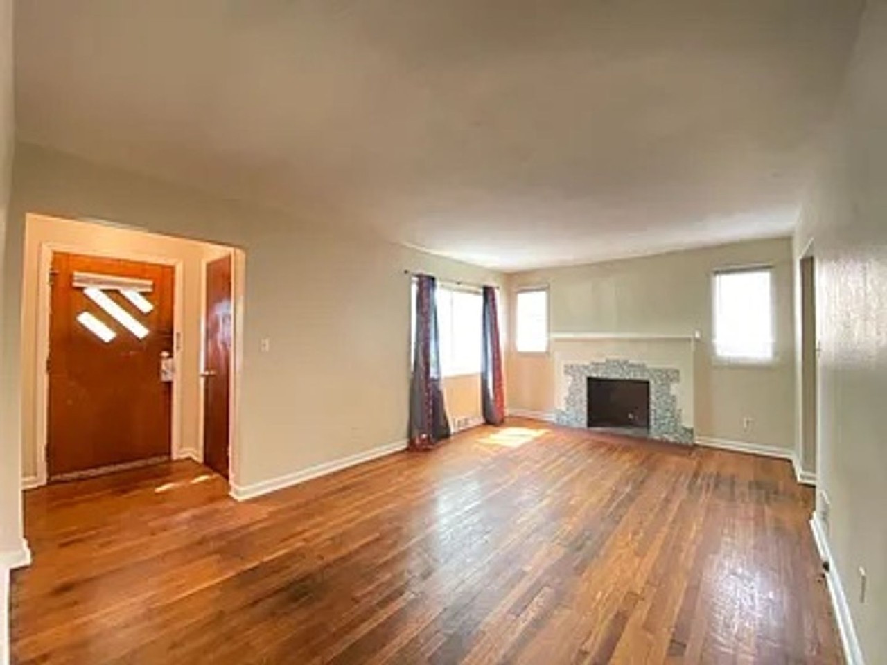1364 Philadelphia Dr - Photo 5 of 23
