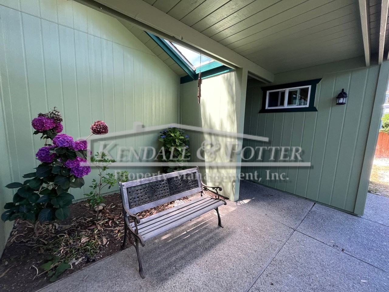 114 Alta Dr #B - Photo 2 of 17