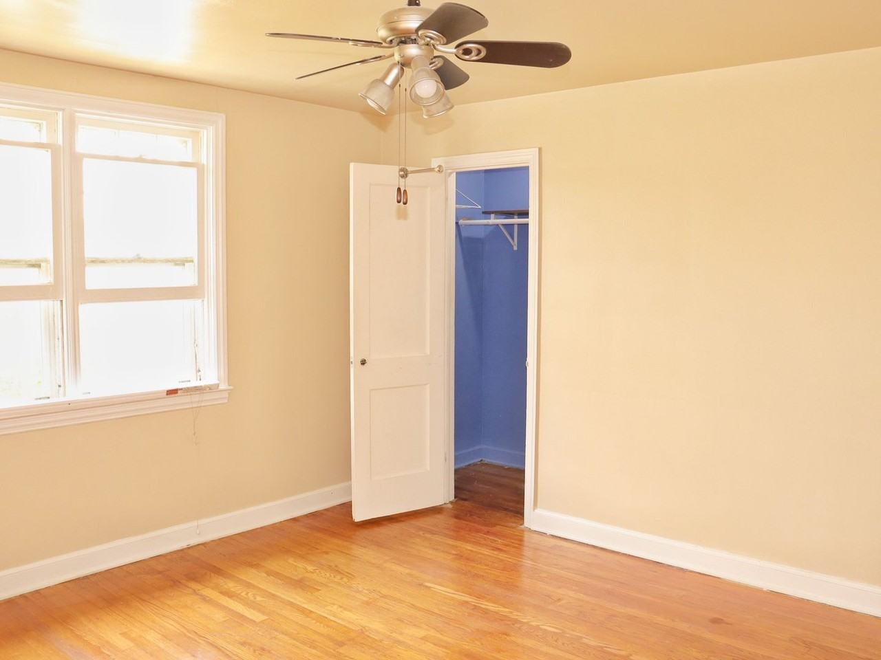 2611 Jessup St - Photo 3 of 44