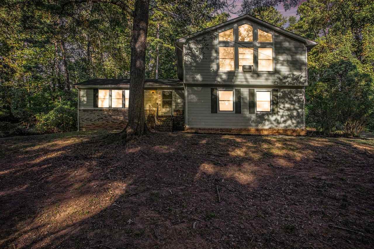 3735 Londonderry Ct - Photo 2 of 21