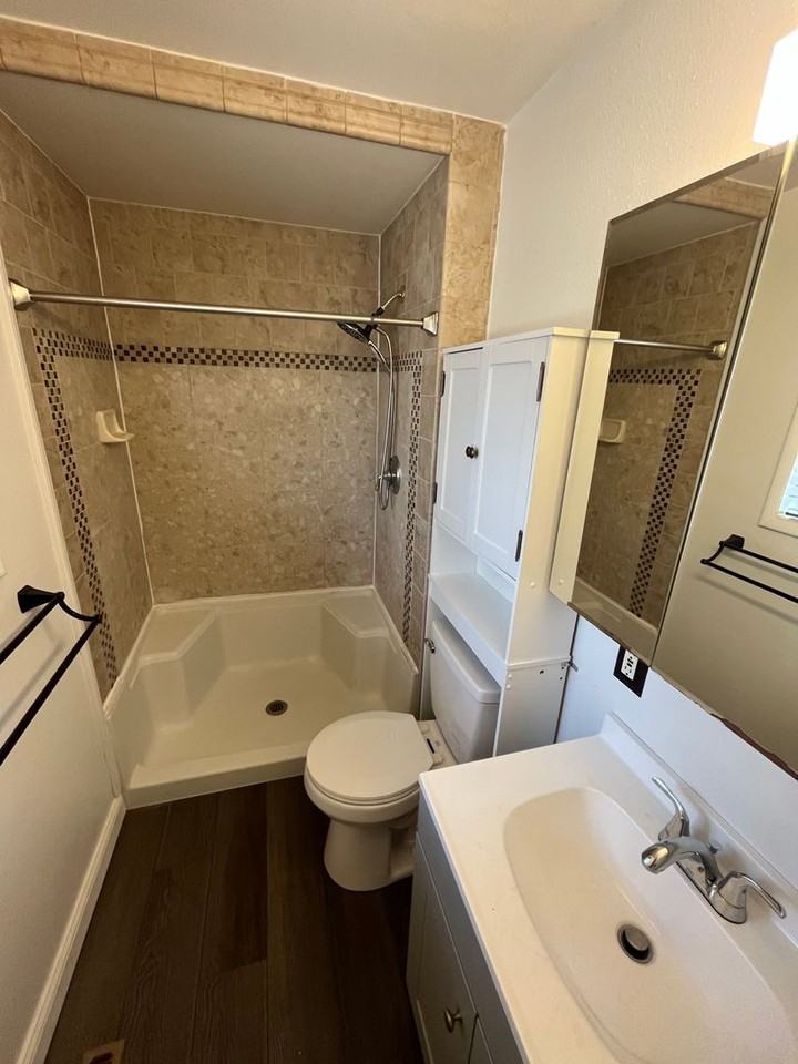 2039 Ne Pheasant Ct - Photo 7 of 17