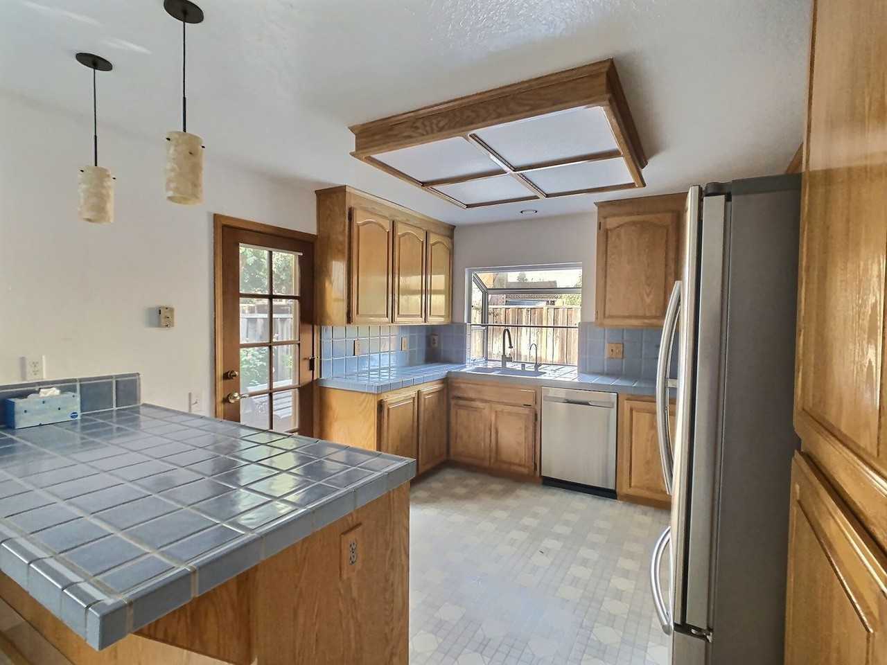 4973 Avery Ct - Photo 3 of 13