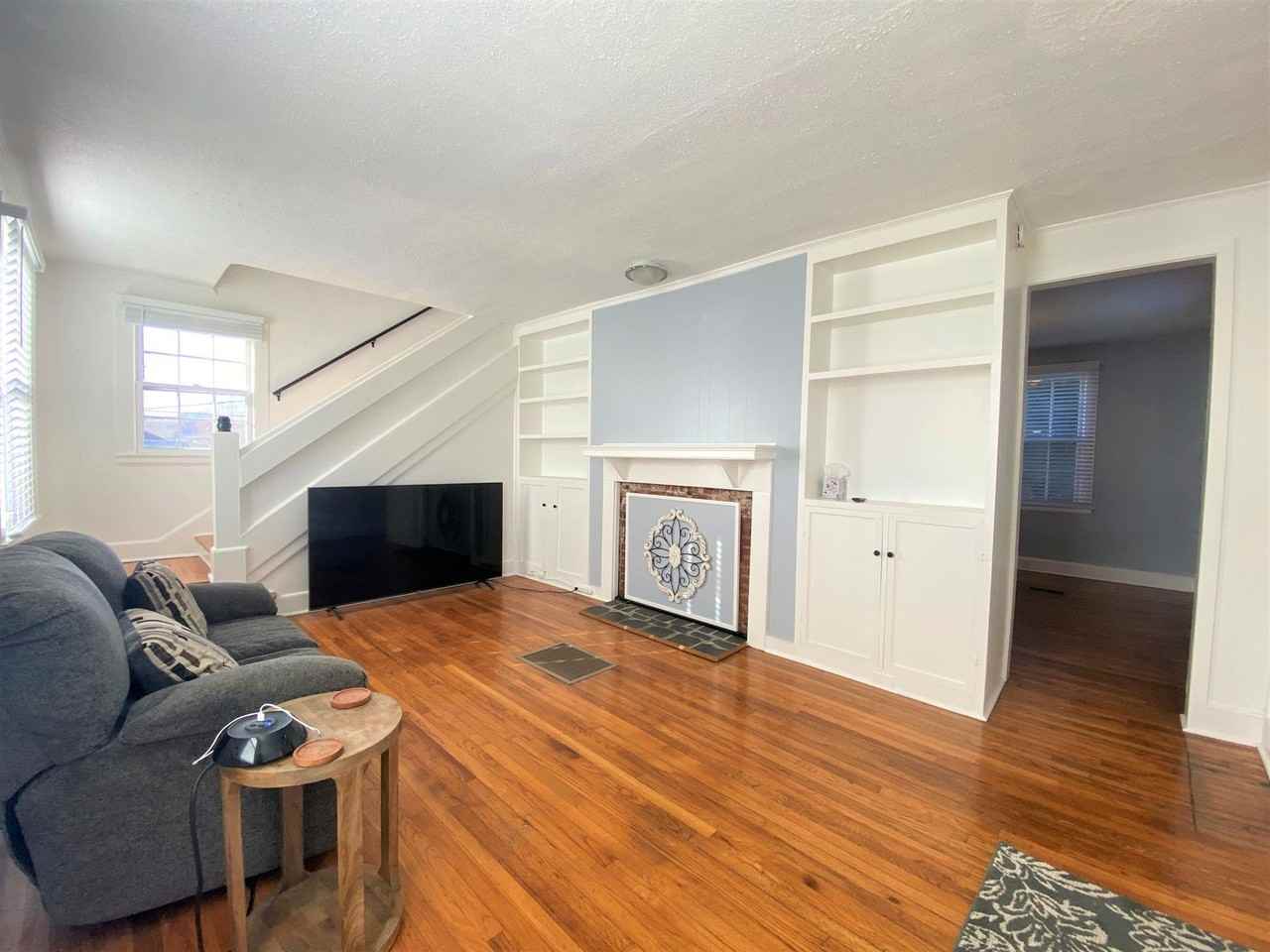 409 Pine Hill Rd - Photo 3 of 23