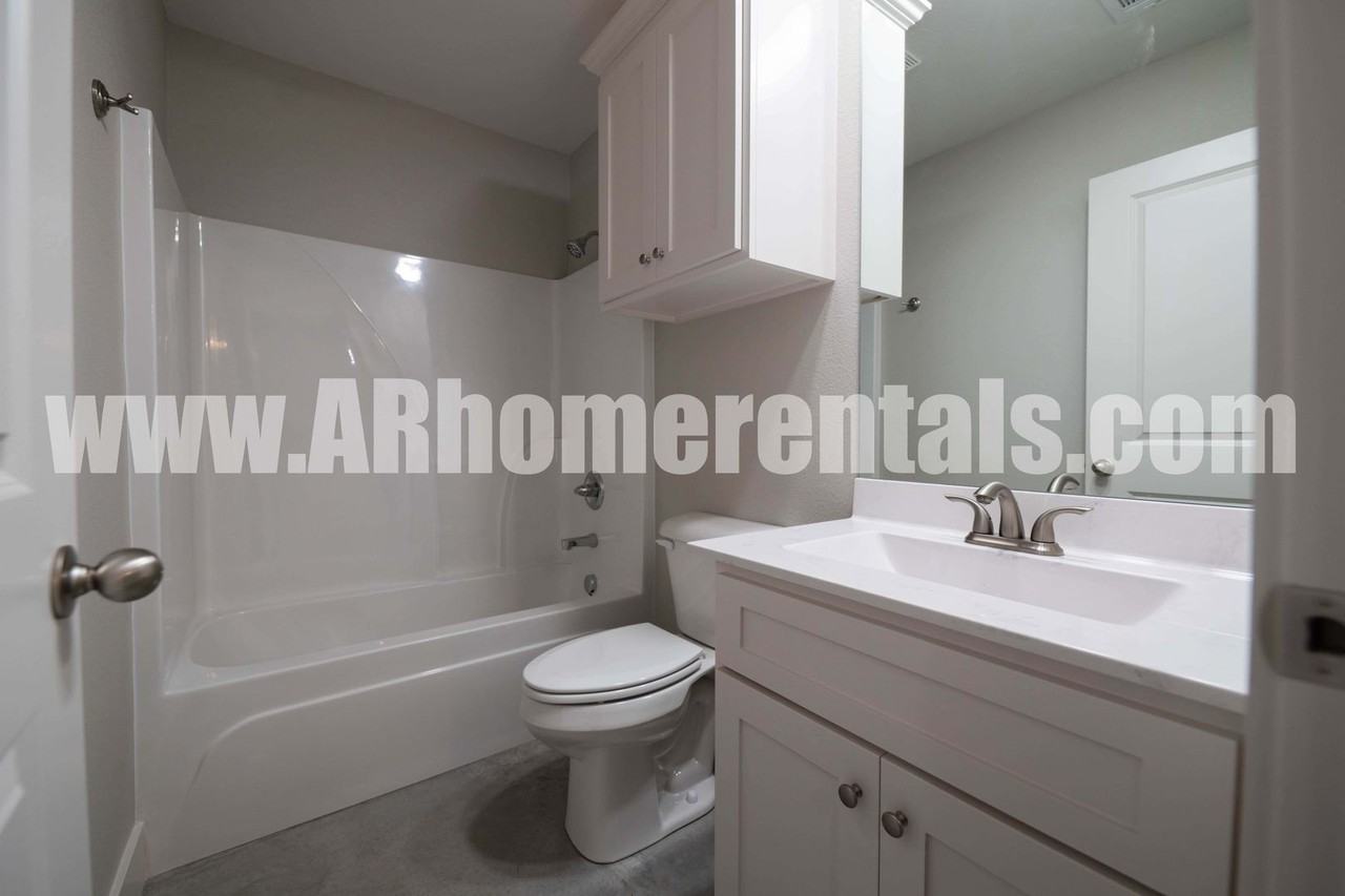7 Jon Ross Dr - Photo 3 of 22