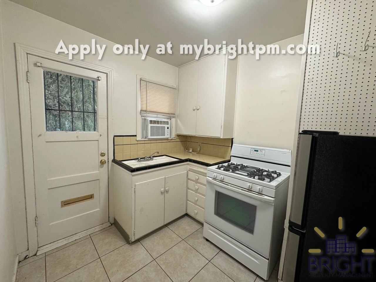 City College Apartments - Photo 2 of 5