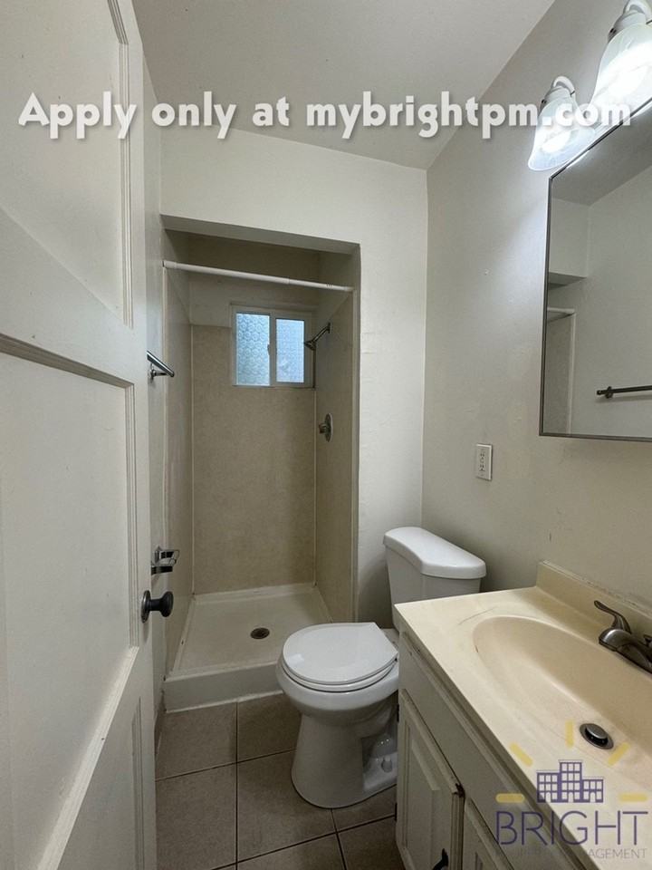 City College Apartments - Photo 3 of 5