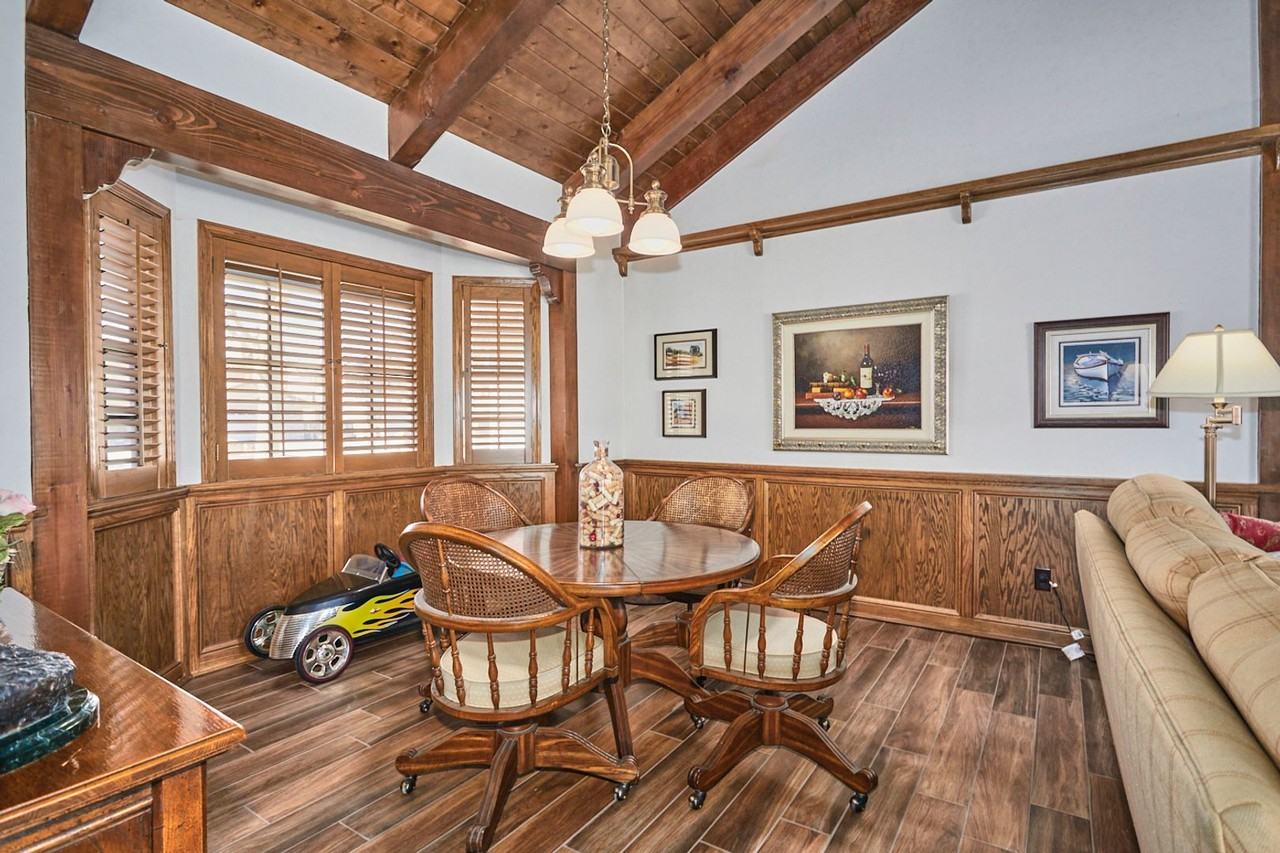 13565 Pyramid Dr - Photo 7 of 50