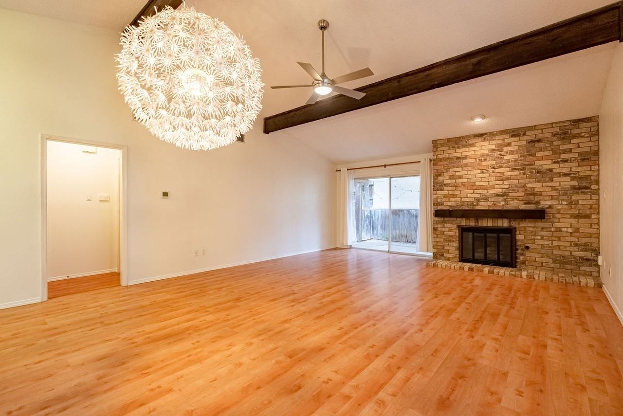 1712 Coturnix Dr - Photo 3 of 15