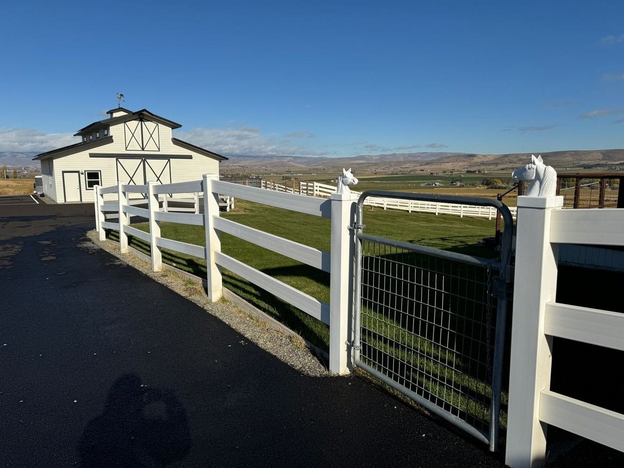 1021 4th Parallel Rd - Photo 3 of 24