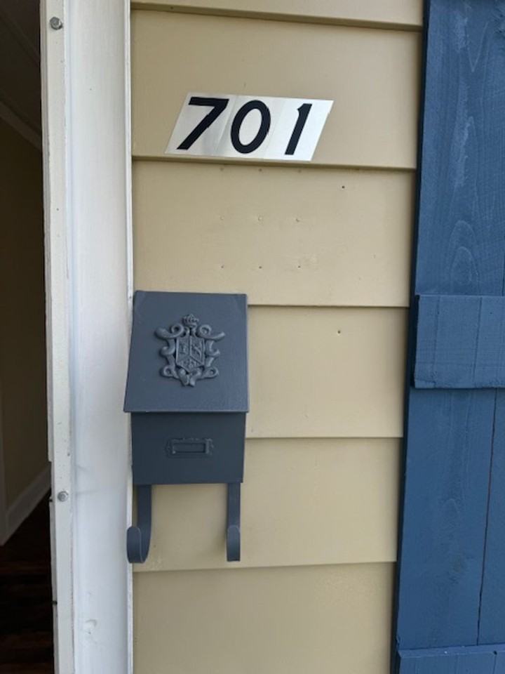 701 E Lenoir Ave - Photo 4 of 16