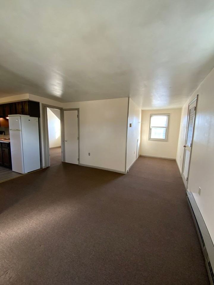 114 Millersville Rd - Photo 5 of 8