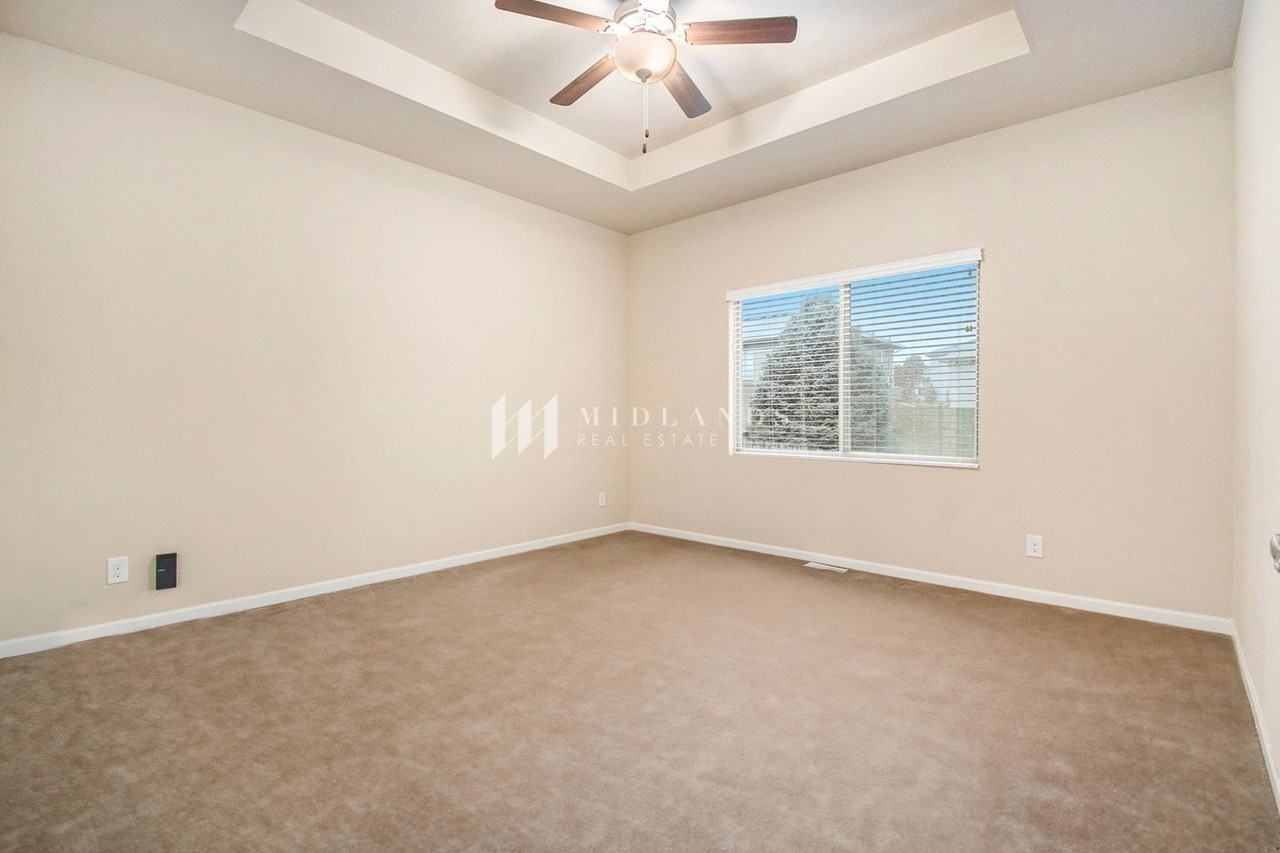 14306 S 20th St - Photo 6 of 15