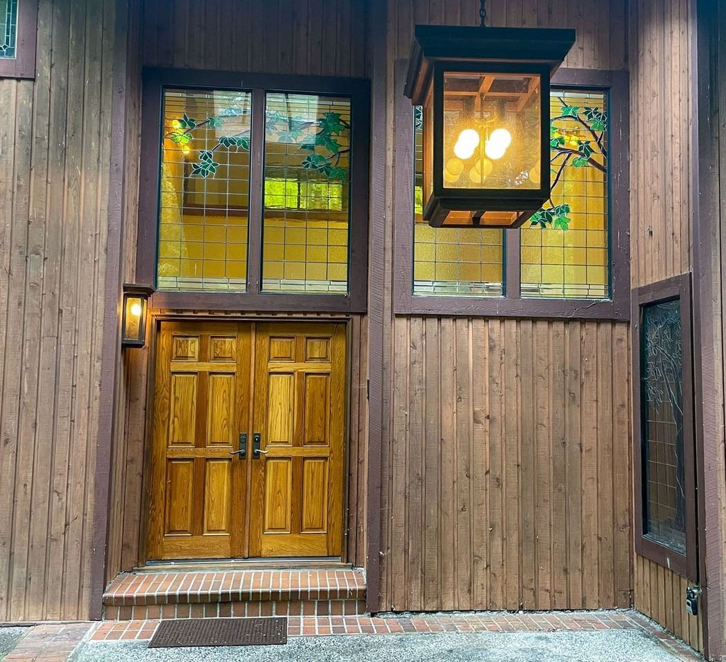 12957 Ne 39th St - Photo 2 of 40