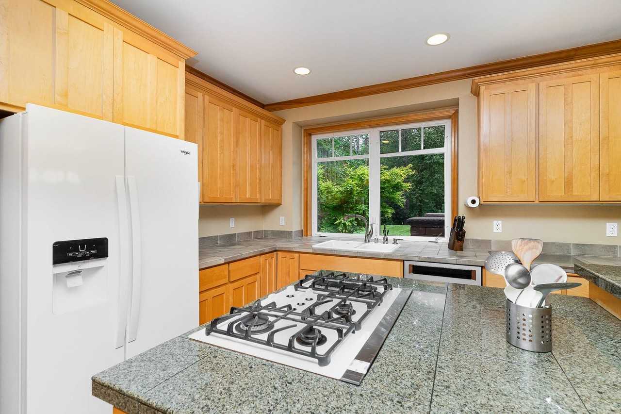 21814 Ne 203rd Pl - Photo 6 of 29