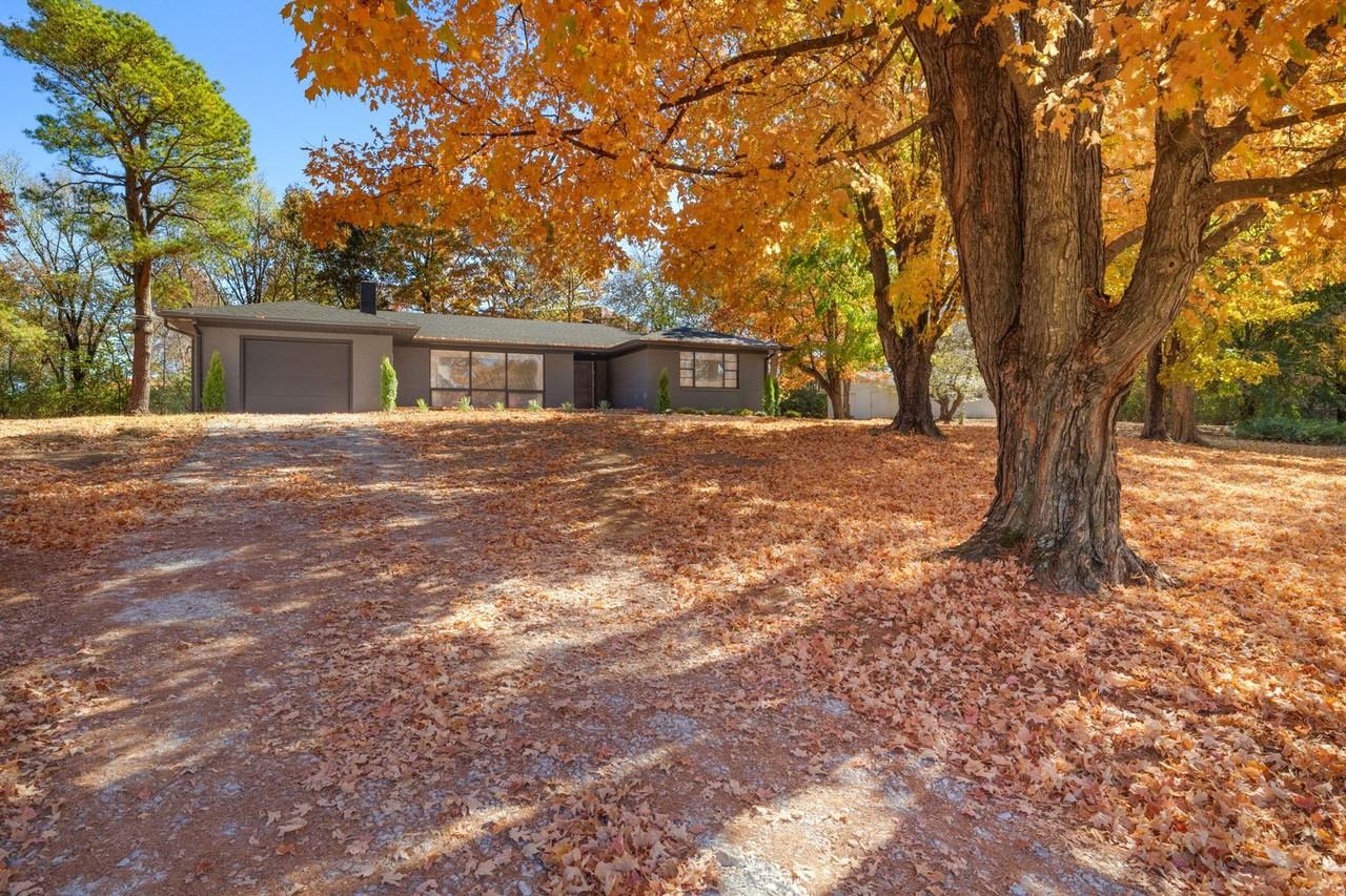 2096 N Box Ave - Photo 3 of 31