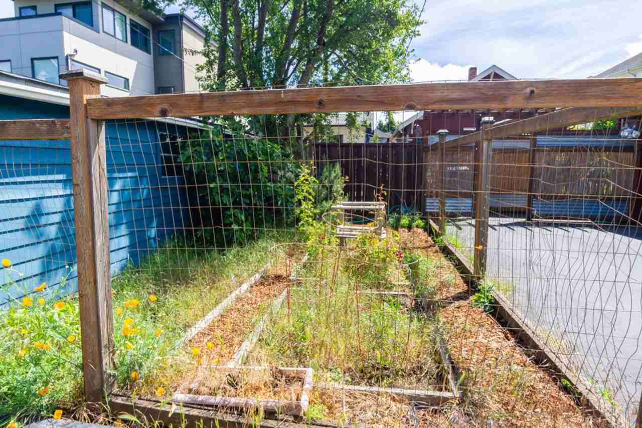 2149 5th Ave W - Photo 2 of 26