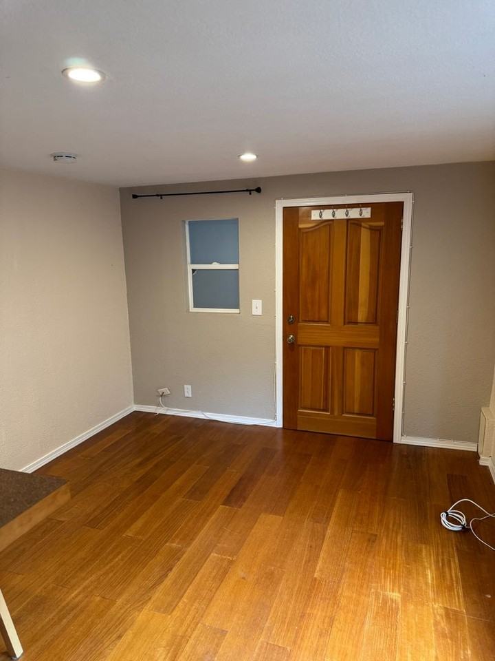 7321 Glenridge Way Sw #B - Photo 7 of 19