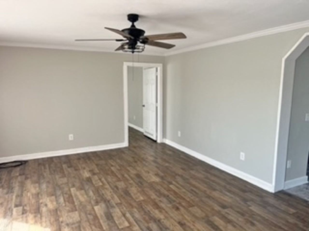 1000 County Road 1209 - Photo 3 of 24